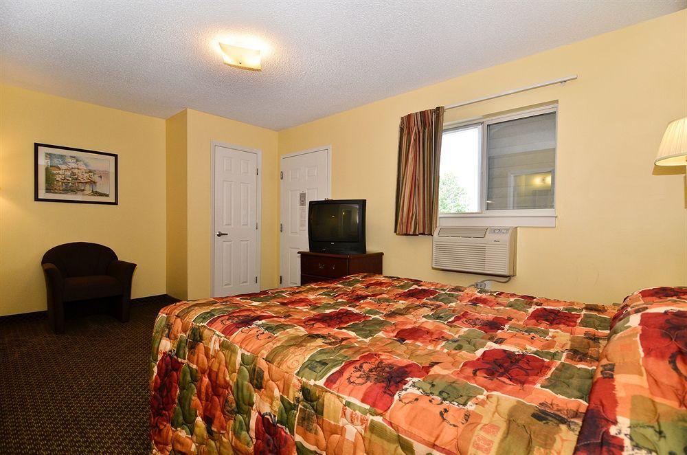 Suburban Studios Charlotte-Ballantyne Luaran gambar