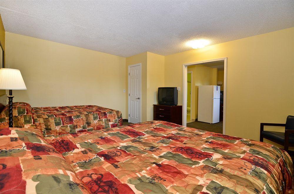 Suburban Studios Charlotte-Ballantyne Luaran gambar