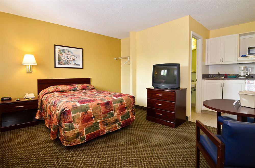 Suburban Studios Charlotte-Ballantyne Luaran gambar